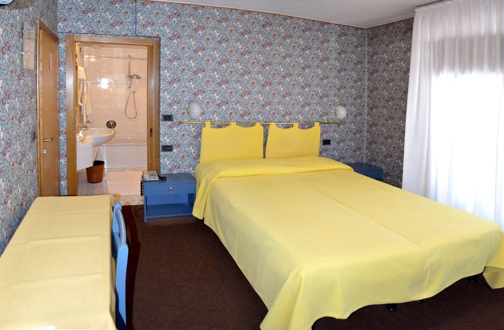 Hotel Cervo Bormio Phòng bức ảnh