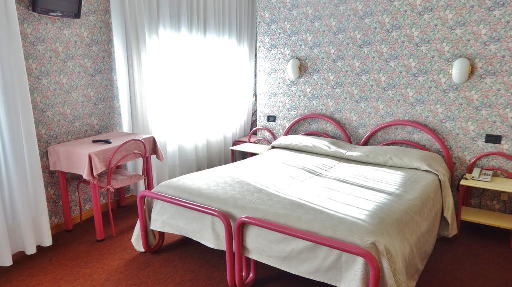 Hotel Cervo Bormio Phòng bức ảnh
